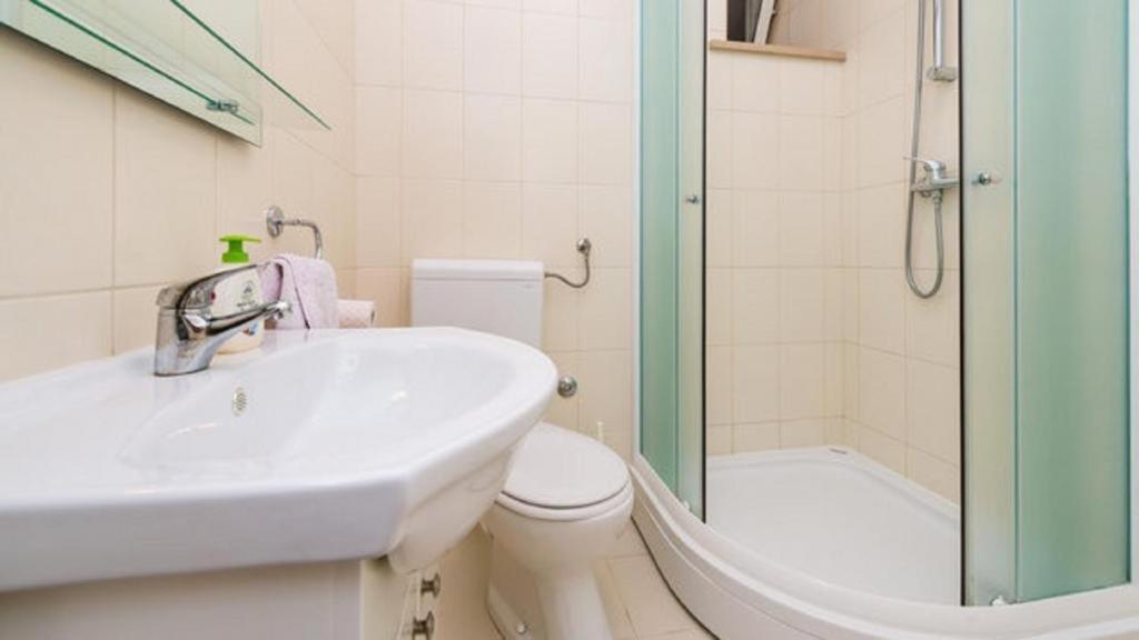 Old Town Budget Apartment *