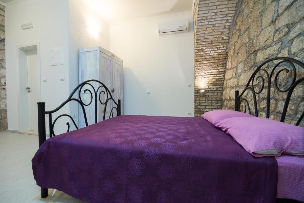 Old Town Budget * Dubrovnik