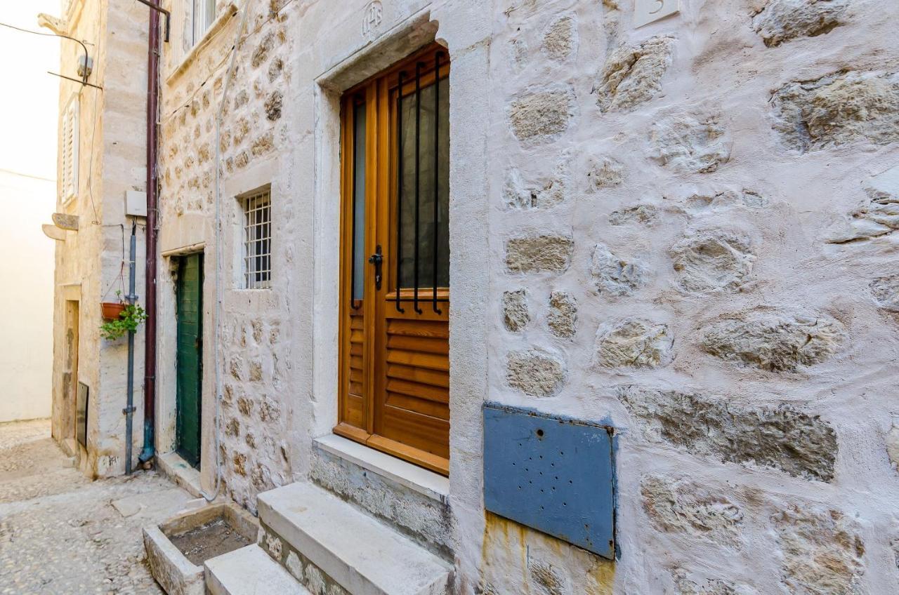 Old Town Budget Apartment
